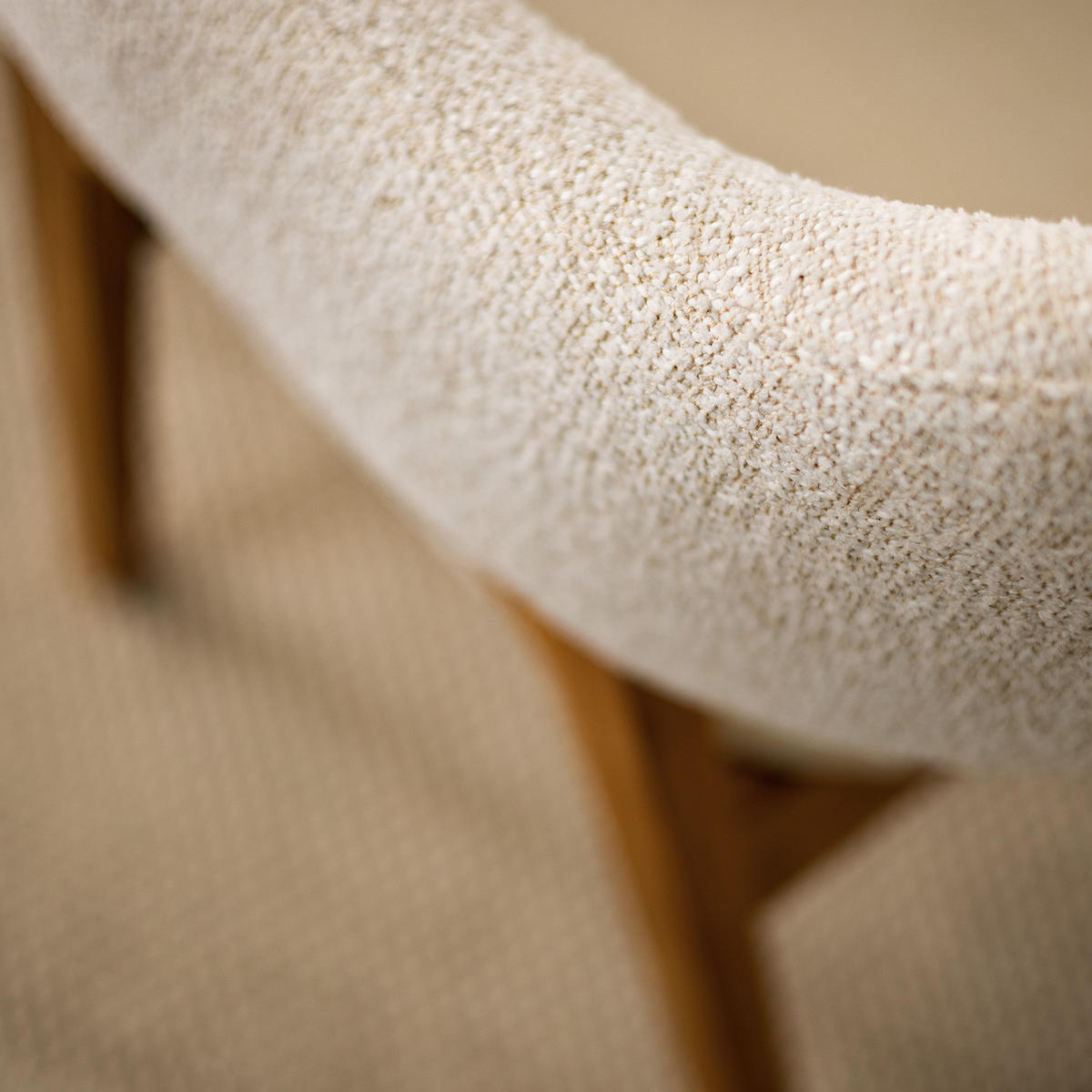 ARMLEHNENSTUHL - Holzwerkstoff / Massivholz / Textil - Creme, Eichenholz/Holz (60/82/59cm) - home24