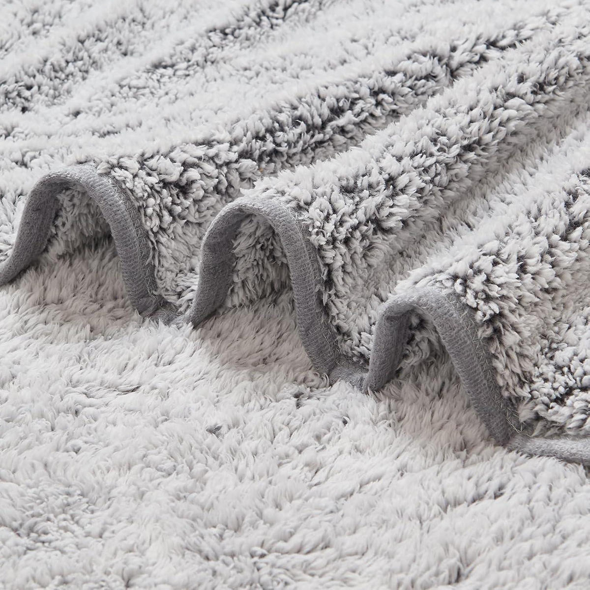 KUSCHELDECKE Sherpa 230 x 270 cm Grau - Grau, Textil (230/270cm)