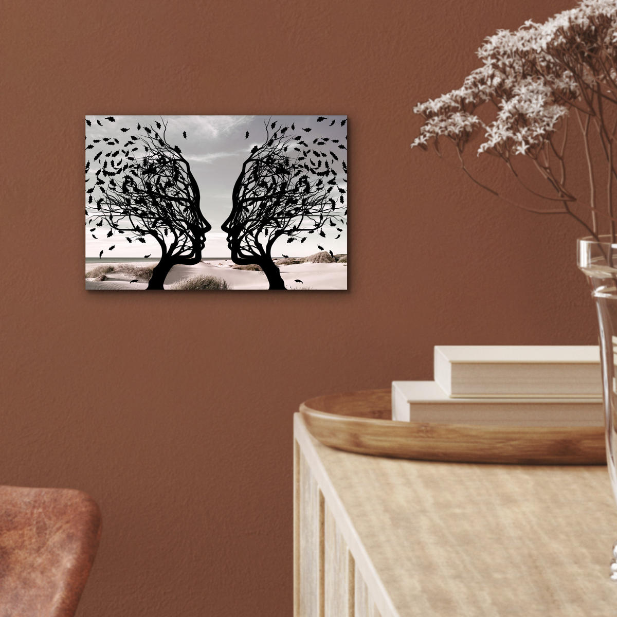 KOVOVÝ OBRAZ Pláž - more - ľudia - strom - moderné umenie 30x20 cm - svetlosivá, kov (30/20cm) - MuchoWow
