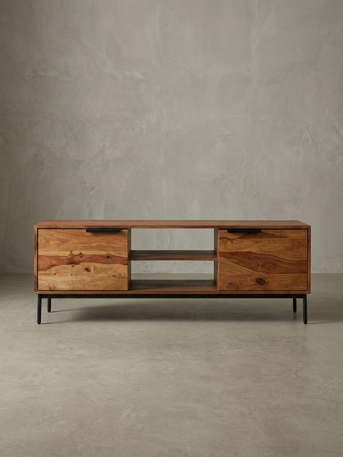 LOWBOARD Massivholz Landhausstil für 60-Zoll Fernseher mit offenen Fächern - Schwarz/Braun, Holz/Metall (147/51/38cm) - KADIMA DESIGN