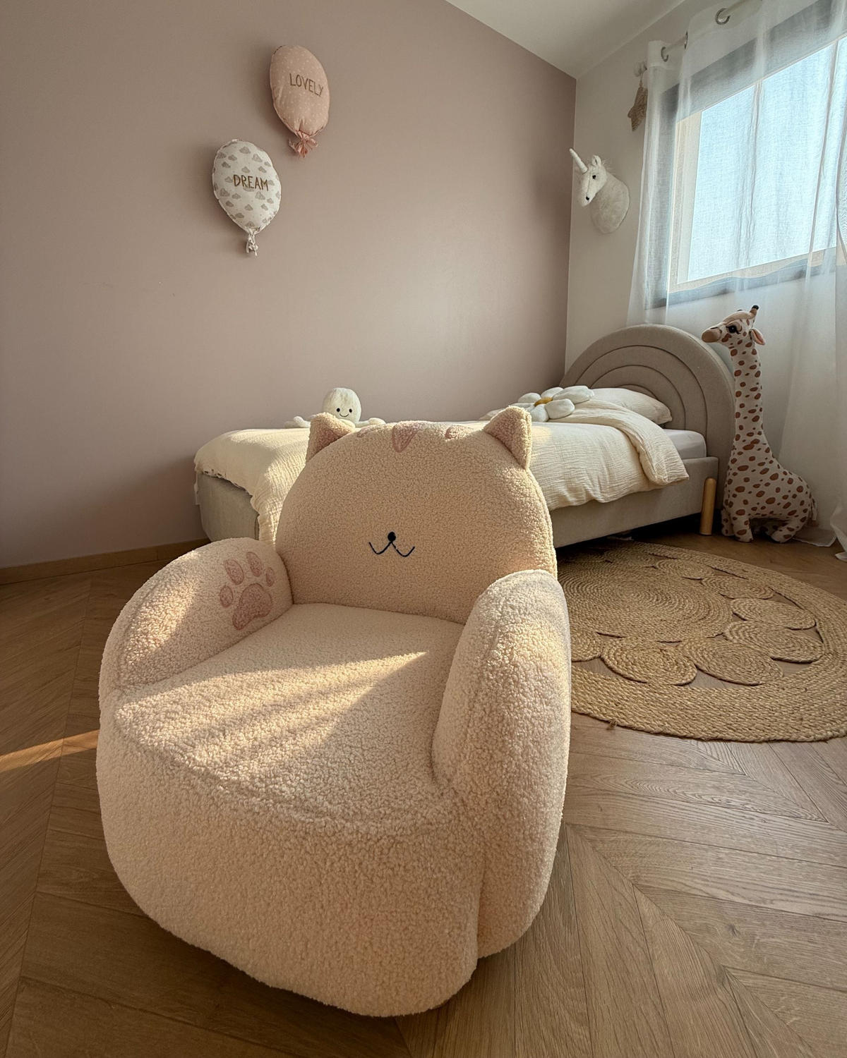 FOTOLIU PENTRU COPII alb Zoar - maro/crem, material textil (55/59/54cm) - Beliani