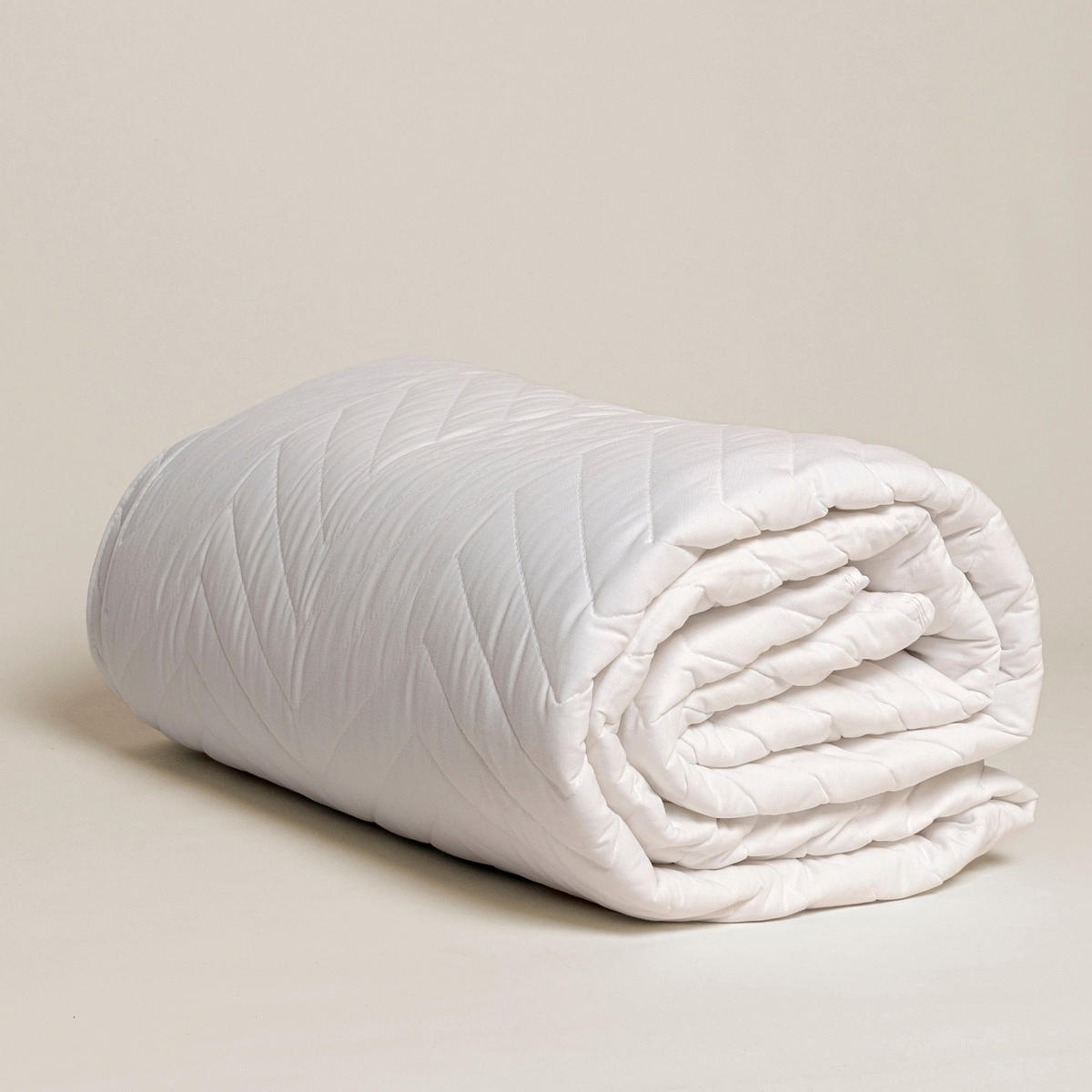 TAGESDECKE Arista Weiss 240x260 cm (Bett 135/140/150) - Weiß, Textil (240/260cm) - Happy Friday