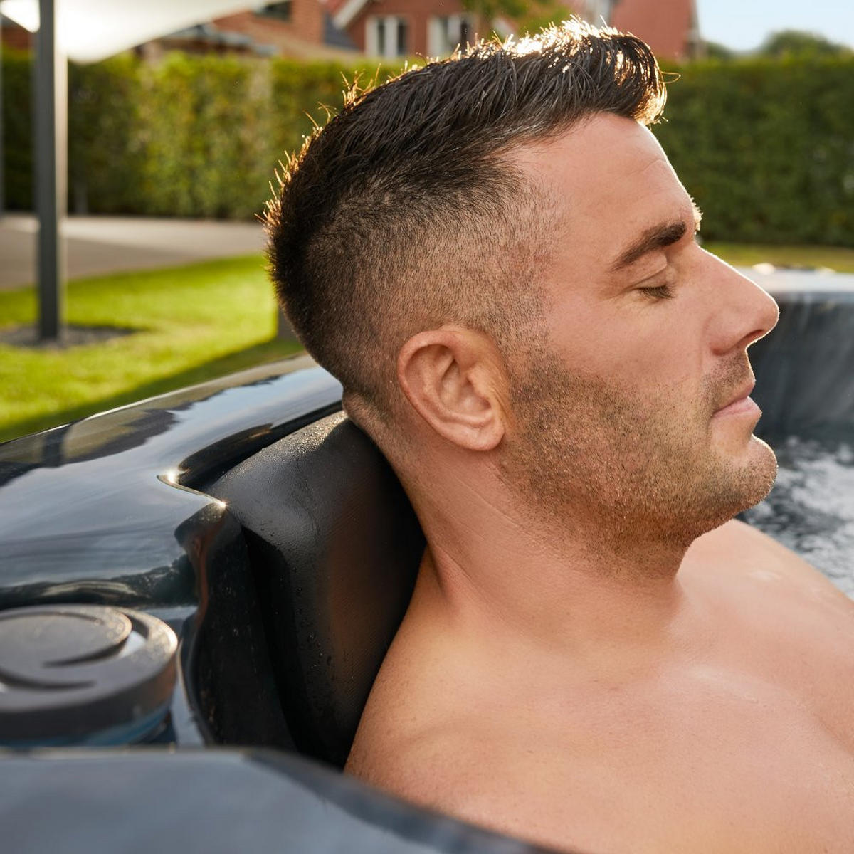 OUTDOOR Whirlpool BLACK MARBLE PURE - 210 x 160 cm für 3 Personen - Schwarz, Kunststoff (160/80/210cm) - Home Deluxe