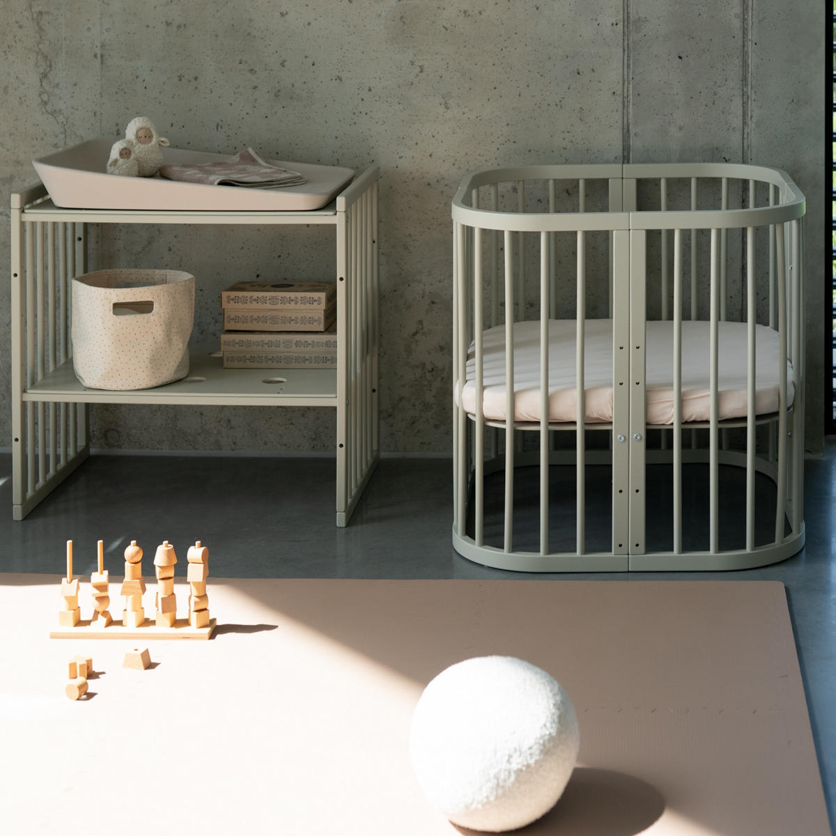 BABYBETT OLIVE, 7in1 mit Matratze - Olivgrün, Holz (73/123cm) - waldin