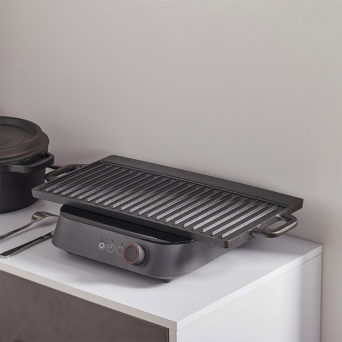 GRILLPFANNE aus Gusseisen mit Antihaftbeschichtung in Schwarz Wendbar einfache Reinigung komfortables Kochen 50 cm x 23 x 2 cm 3,62 kg - Schwarz, Metall (23/50/2cm) - Livingandhome