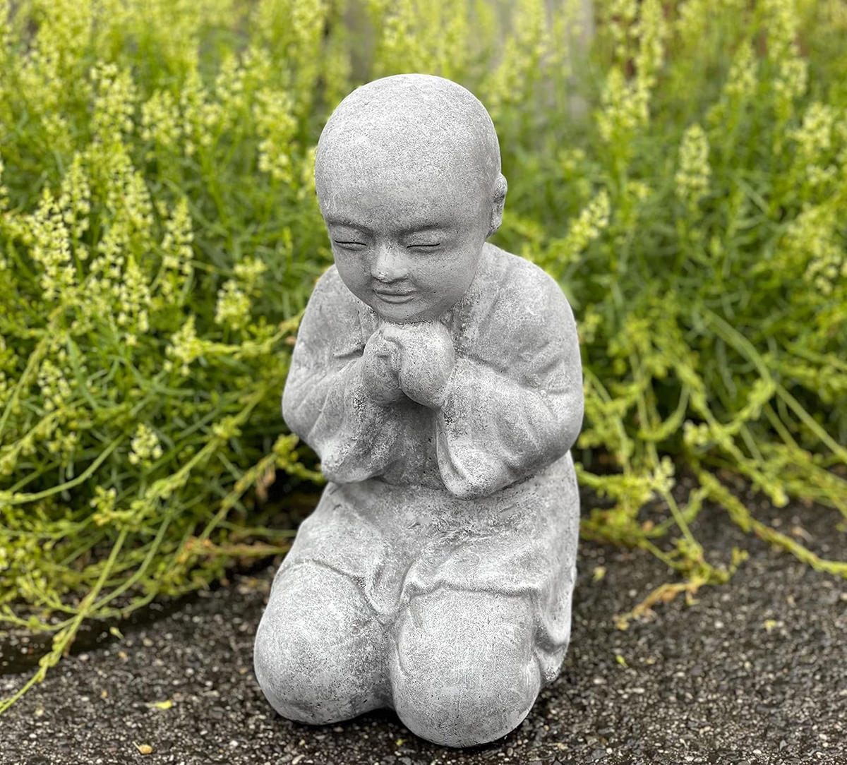 STEINFIGUR Buddha Mönch kniend frostfest Steinguss - Grau, Stein (16/38/23cm) - stoneandstyle