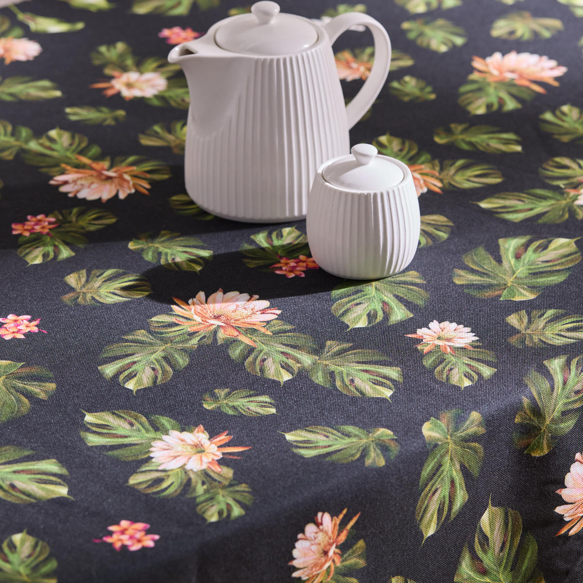 TISCHDECKE Piroso, 150x220 cm, Tischtuch Rechteckig für Dekorative Tisch, Esszimmer, Restaurant, Schutz, Abwaschbar - Dunkelgrün, Textil (220/150/1cm) - home&you