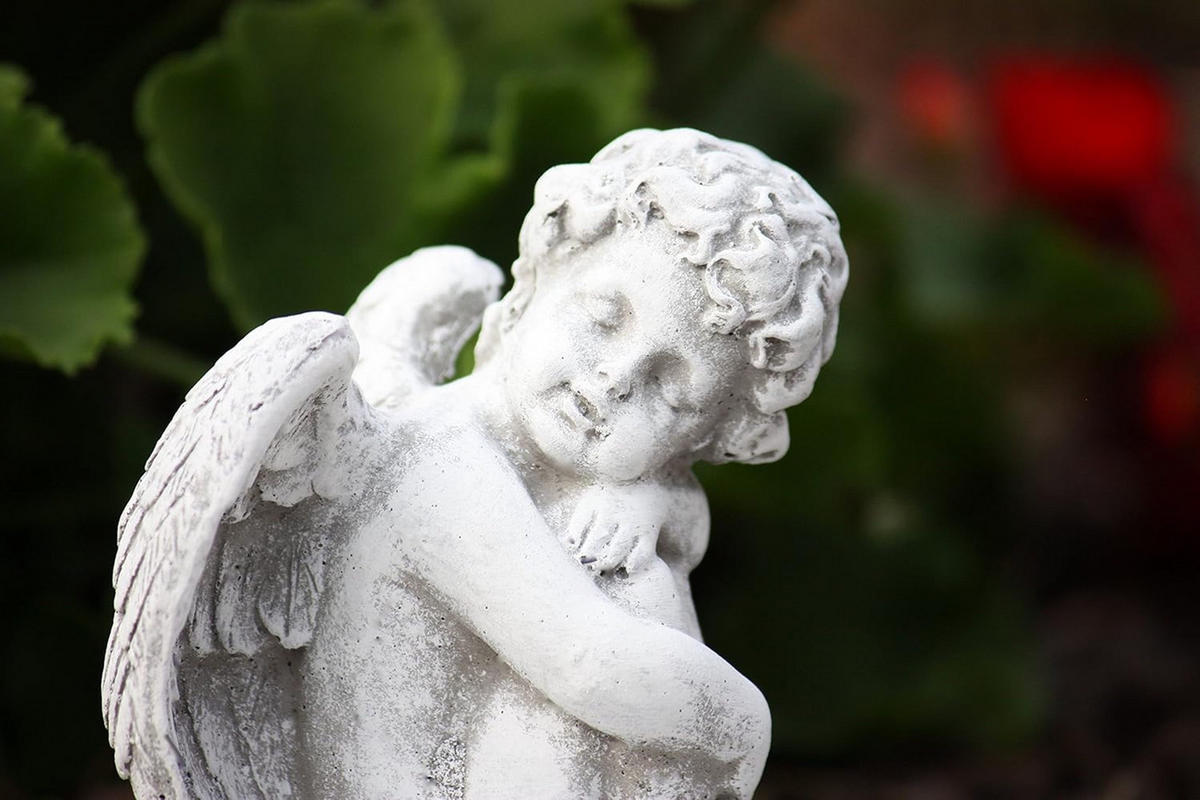 STEINFIGUR Engel auf Herz sitzend, mit Inschrift, Frostfest - Grau, Stein (16/14/15cm) - stoneandstyle