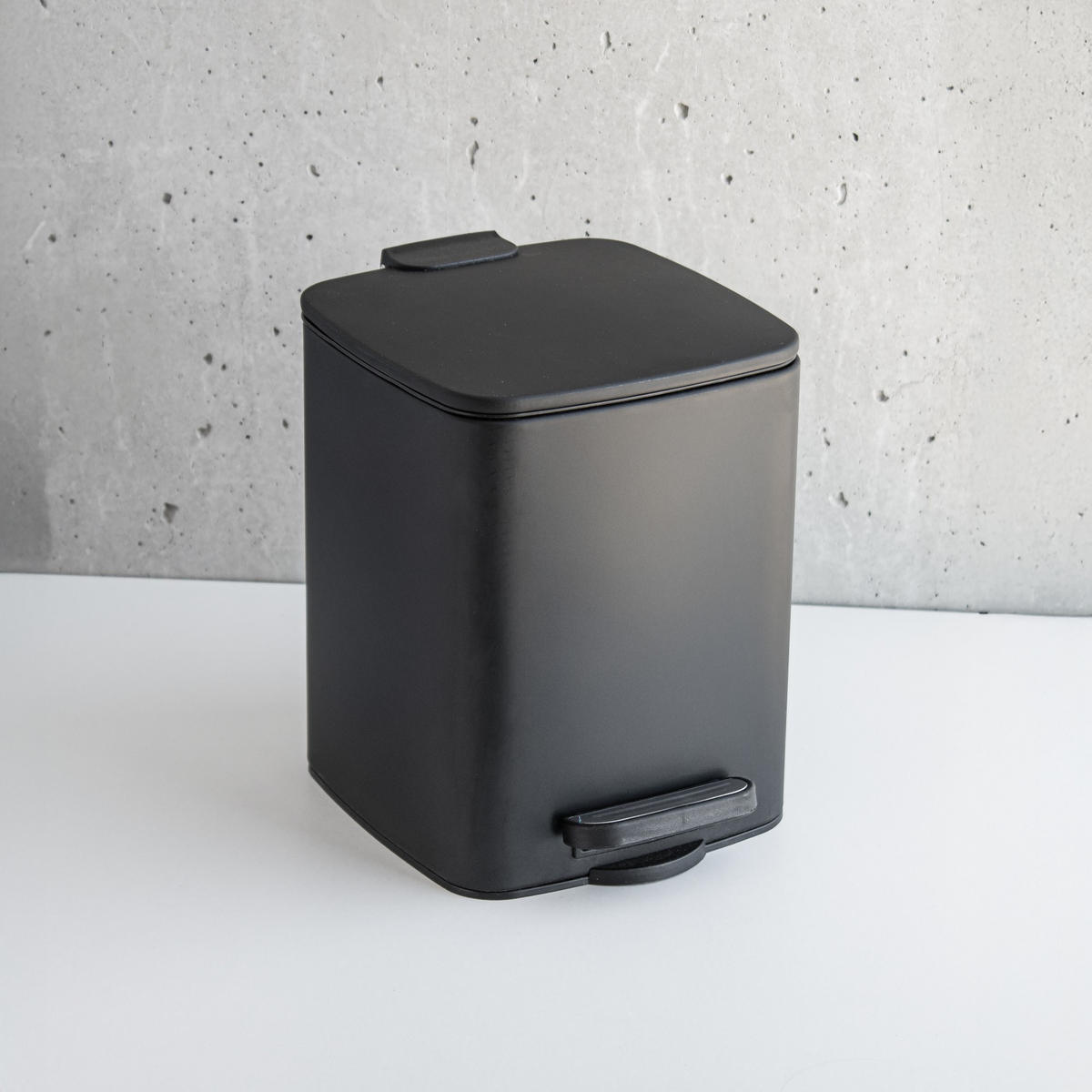 TRETEIMER Balvo 6 l - Schwarz, Metall (19.5/25/23.5cm) - NUXIO