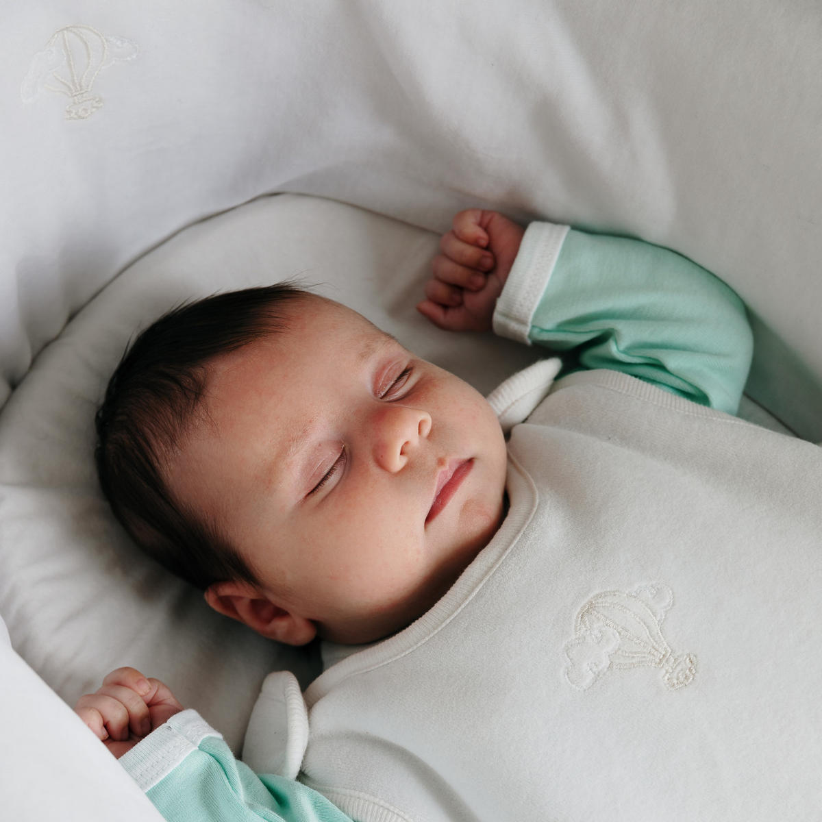 BABYTRAGEKORB mit Holzgestell weiss - Weiß, Naturmaterialien (29/78cm) - Premiers Moments
