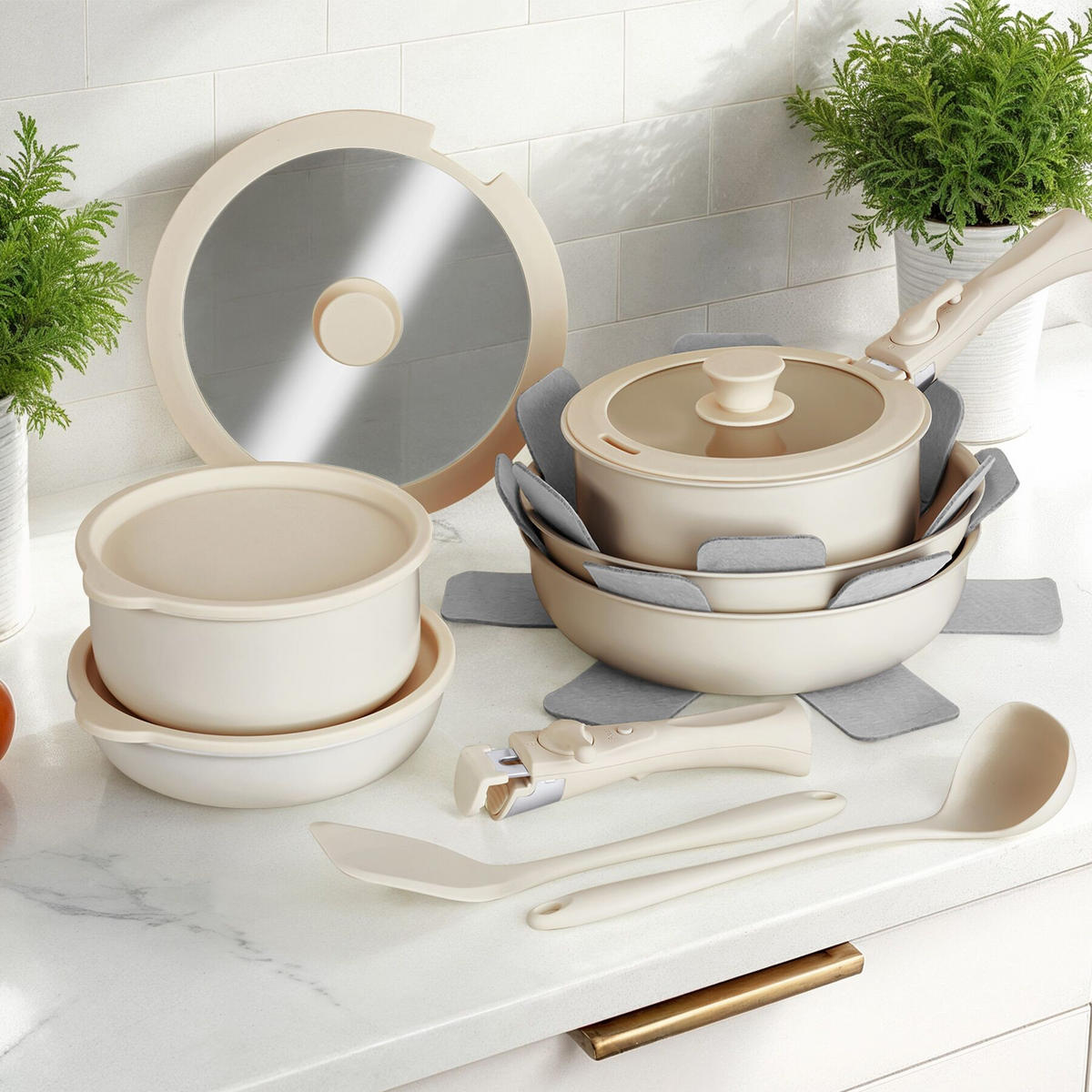 KOCHTOPFSET Genua,2 Küchenwerkzeuge und 3 Topfschoner aus Filz,weiß - Weiß, Metall - tectake