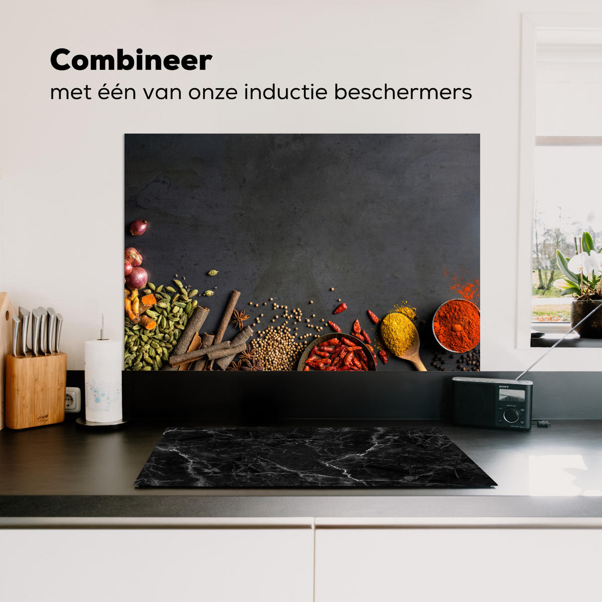 SPRITZSCHUTZ KÜCHE Kräuter - Lebensmittel - Gewürze - Schwarz - Paprika - Zimt 90x60 cm - Currygelb, Metall (90/0.3/60cm) - MuchoWow