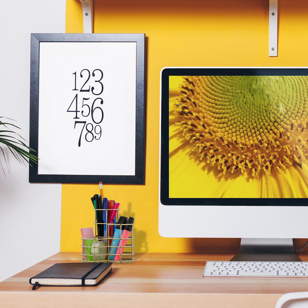 PINSELHALTER - Goldfarben, Metall (12/12.5/12.5cm) - Relaxdays