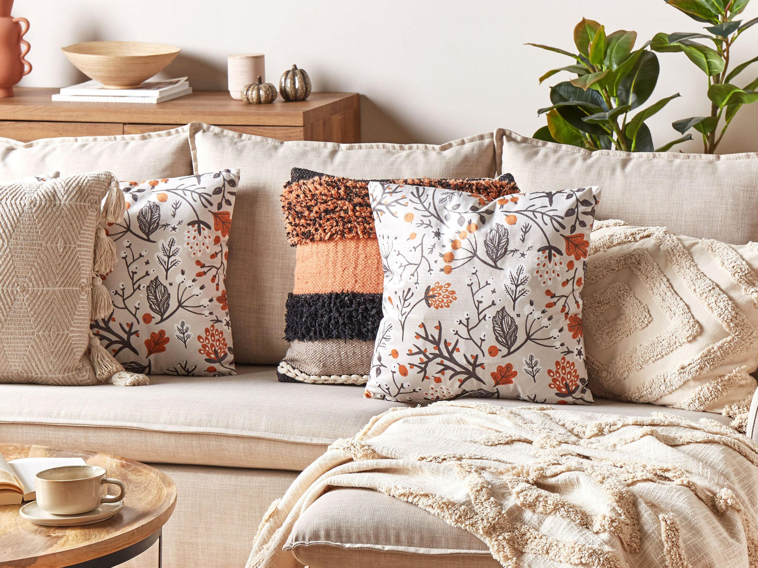 SAMTKISSEN Cremeweiß 45/45 cm Montbretia - Ecru, Textil (45/45cm) - Beliani