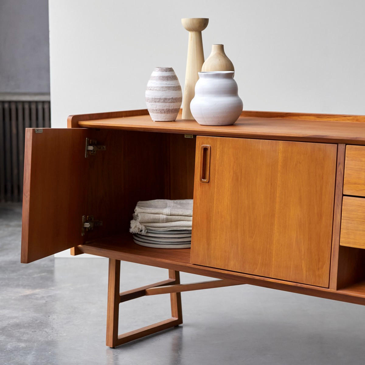 TV-SCHRANK Marcus Natur aus Teak - Naturfarben, Holz (160/74/45cm) - Tikamoon
