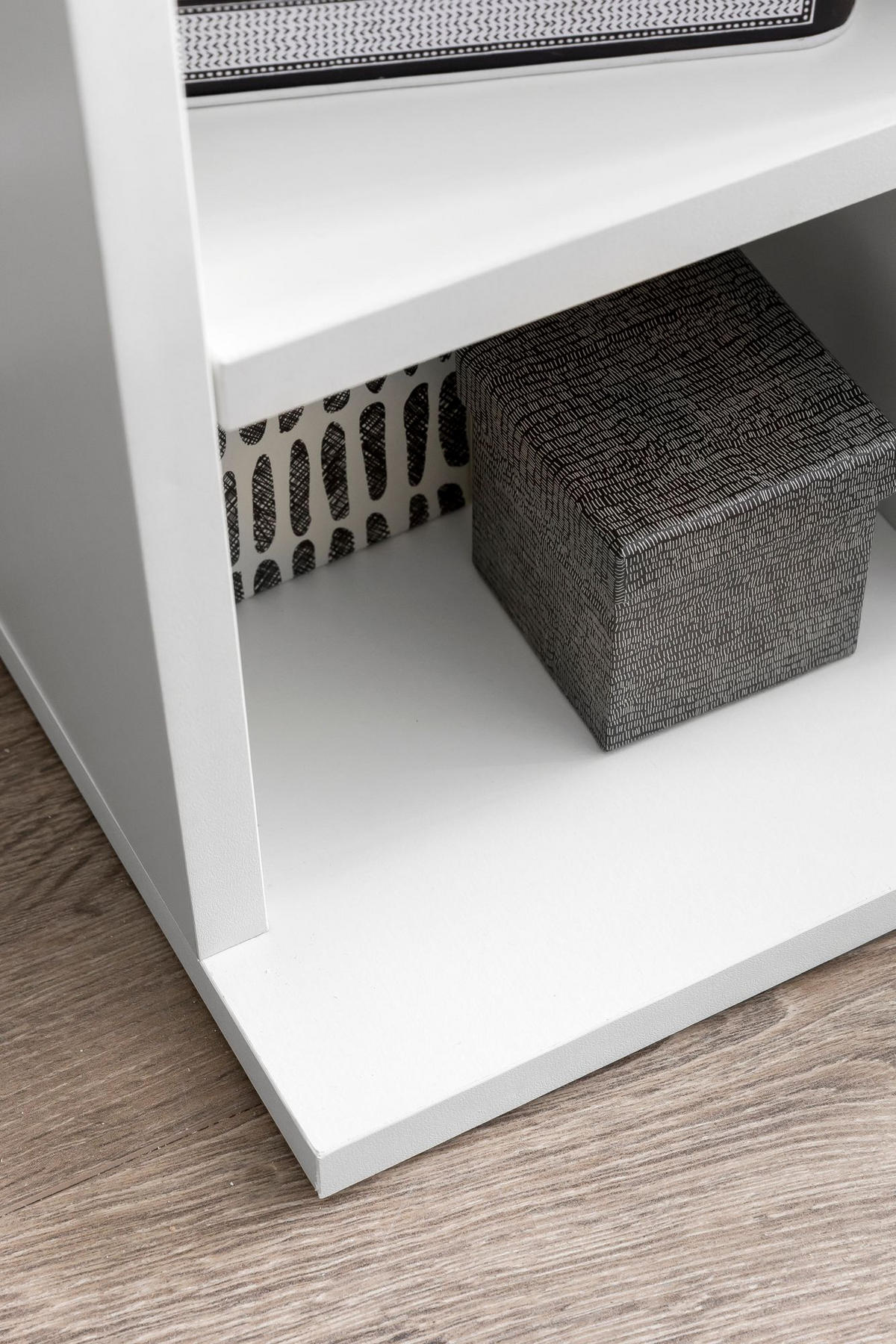 WANDREGAL – 6 Fächer, weiß, schmal, freistehend, 21x91x25,5 cm - Weiß, Holz (21/91/20cm) - KADIMA DESIGN