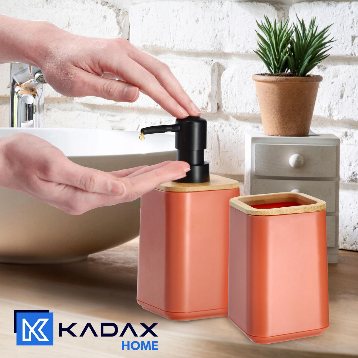 BADEZIMMERSET SEIFENSPENDER + Badezimmerbecher-Set, rosa - Rosa, Kunststoff (7/11cm) - KADAX