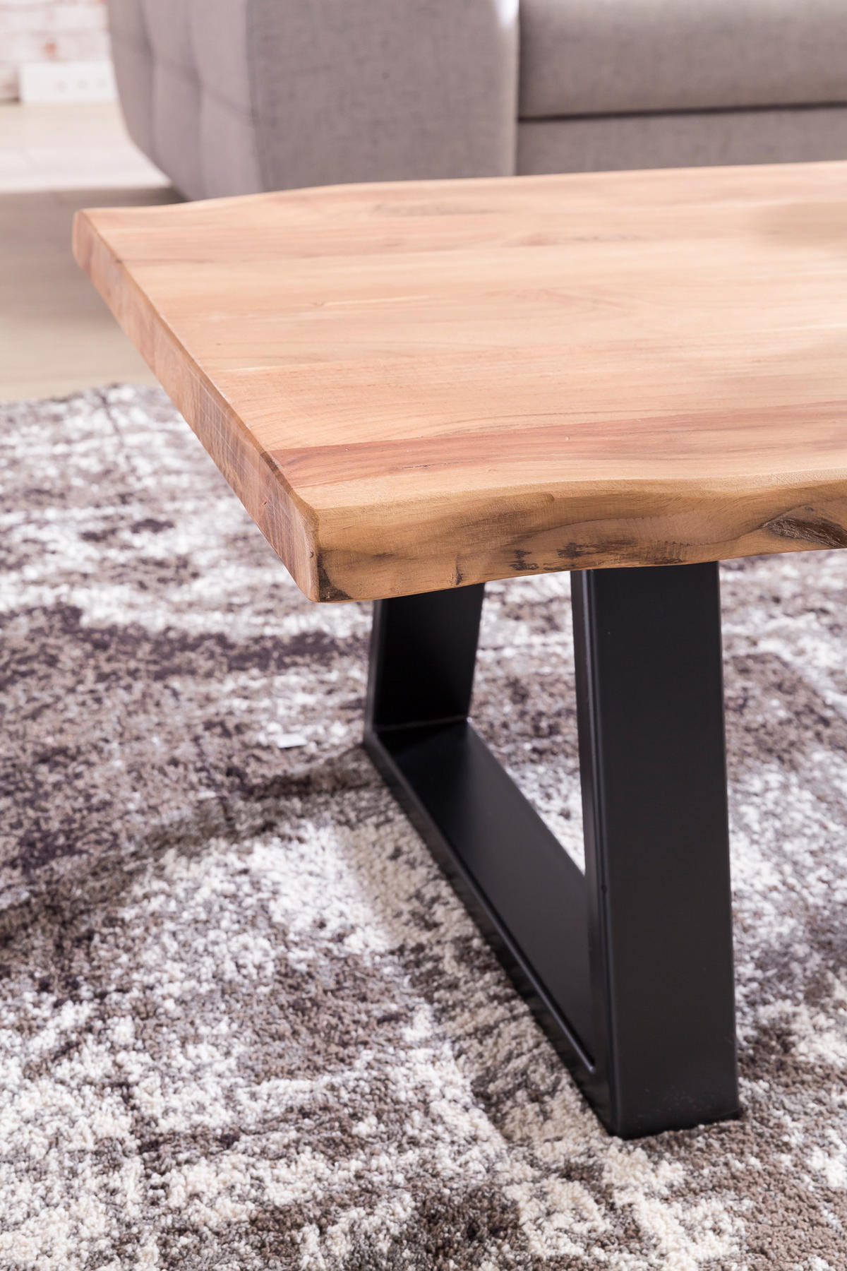 COUCHTISCH Akazie Massivholz Rechteckig Modern Handgefertigt Einzigartige Maserung - Beige/Schwarz, Holz/Metall (60/115/40cm) - KADIMA DESIGN