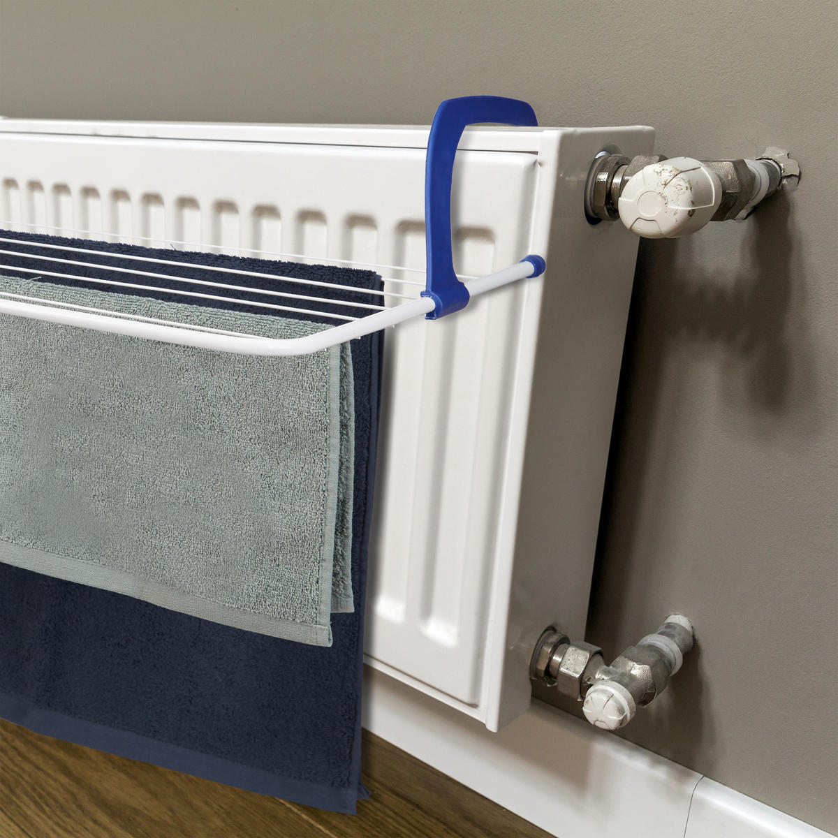 ZÁVESNÝ sušič - biela, kov/plast (64/18/70cm) - Relaxdays