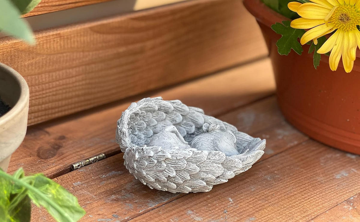 STEINFIGUR Hund im Flügel frostfest Steinguss Grabschmuck - Grau, Stein (11/5/8cm) - stoneandstyle