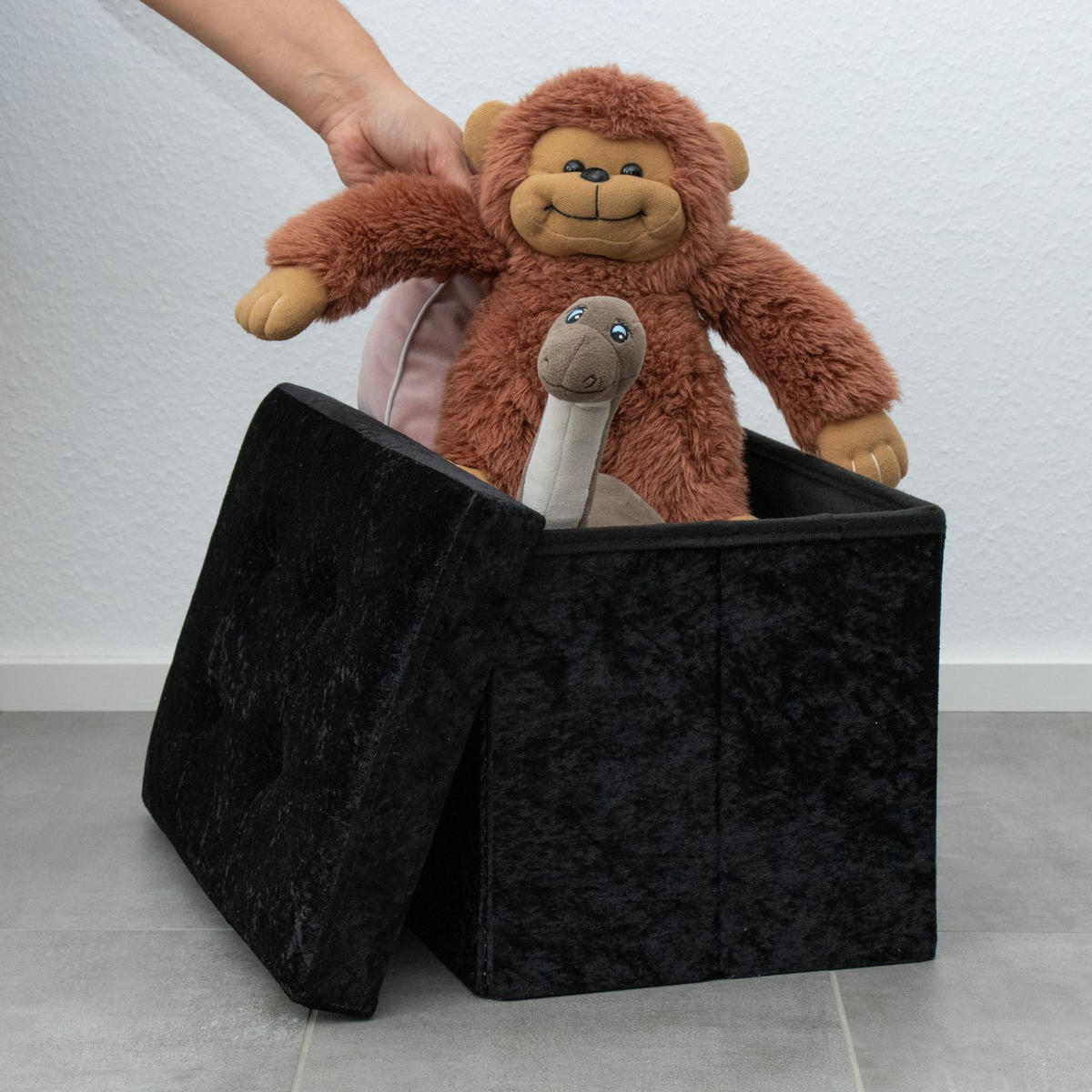 SITZBOX Faltbar mit Samtbezug 49/30/30 cm (Schwarz) - Schwarz, Karton (30/30/49cm) - Intirilife