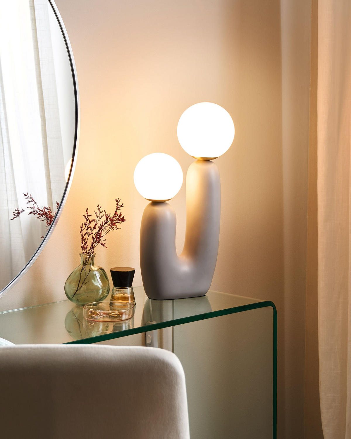 TISCHLAMPE Grau Tulun - Weiß/Grau, Kunststoff (16/16/40cm) - Beliani