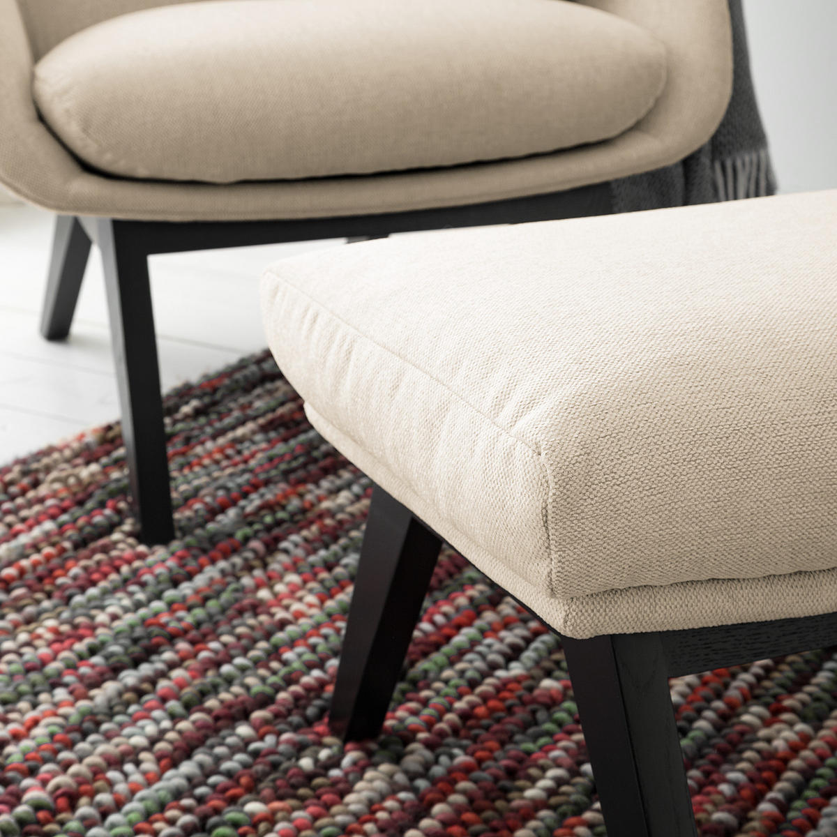 POLSTERHOCKER - Beige/Schwarz, Eichenholz/Textil (54/41/41cm) - home24