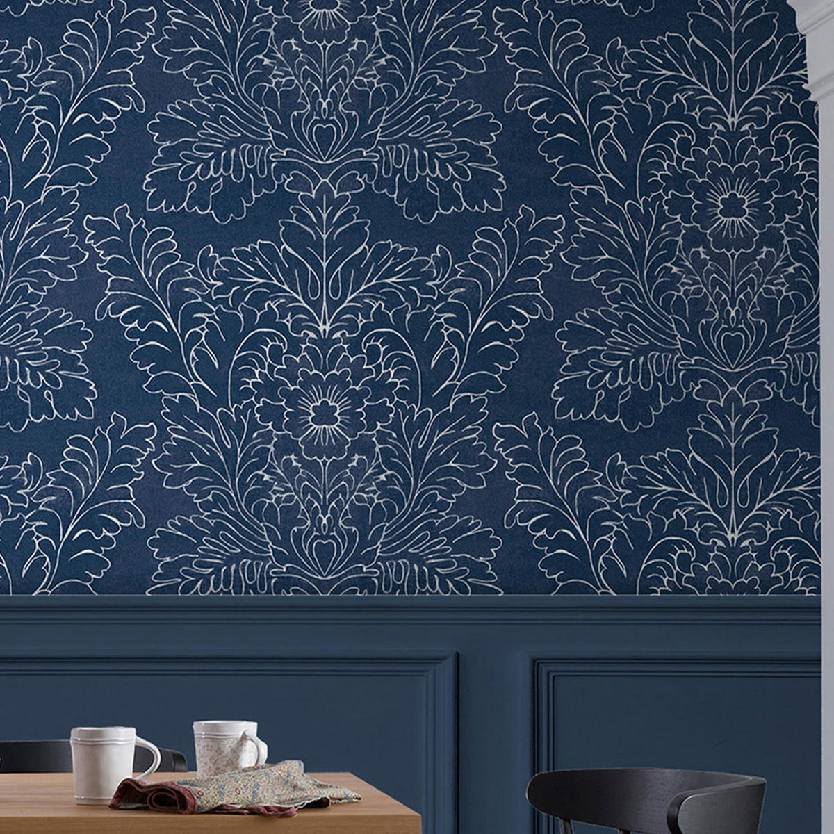 VLIESTAPETE Silchester Midnight Seaspray Blau | Dunkelblau | Blätter | 10mx52cm - Blau, Papier/Kunststoff (52/1000cm) - Graham & Brown