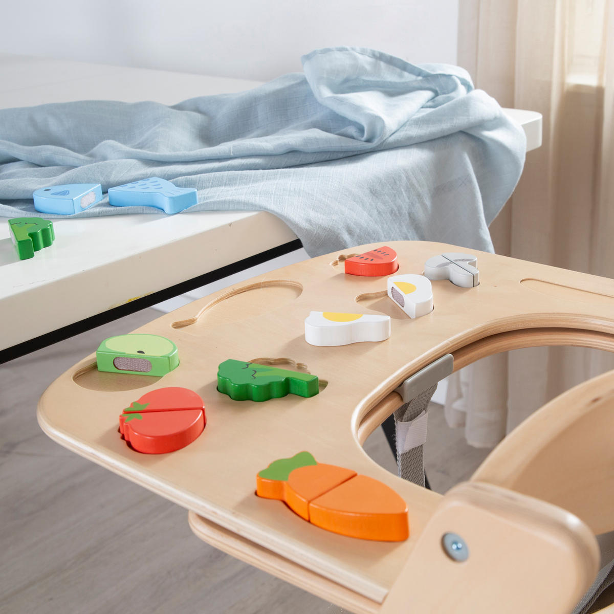 ESSBRETT mit Spielelementen - Sit Up Flex - Naturfarben, Holzwerkstoff (42/2/40cm) - Roba