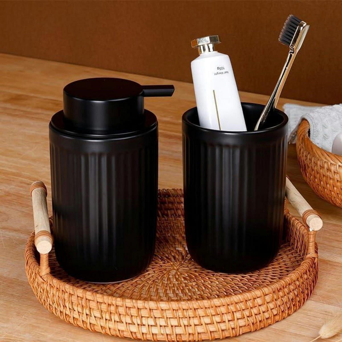 SEIFENSPENDER Keramik Schwarz 320 ml - Schwarz, Keramik (8/14/8cm)