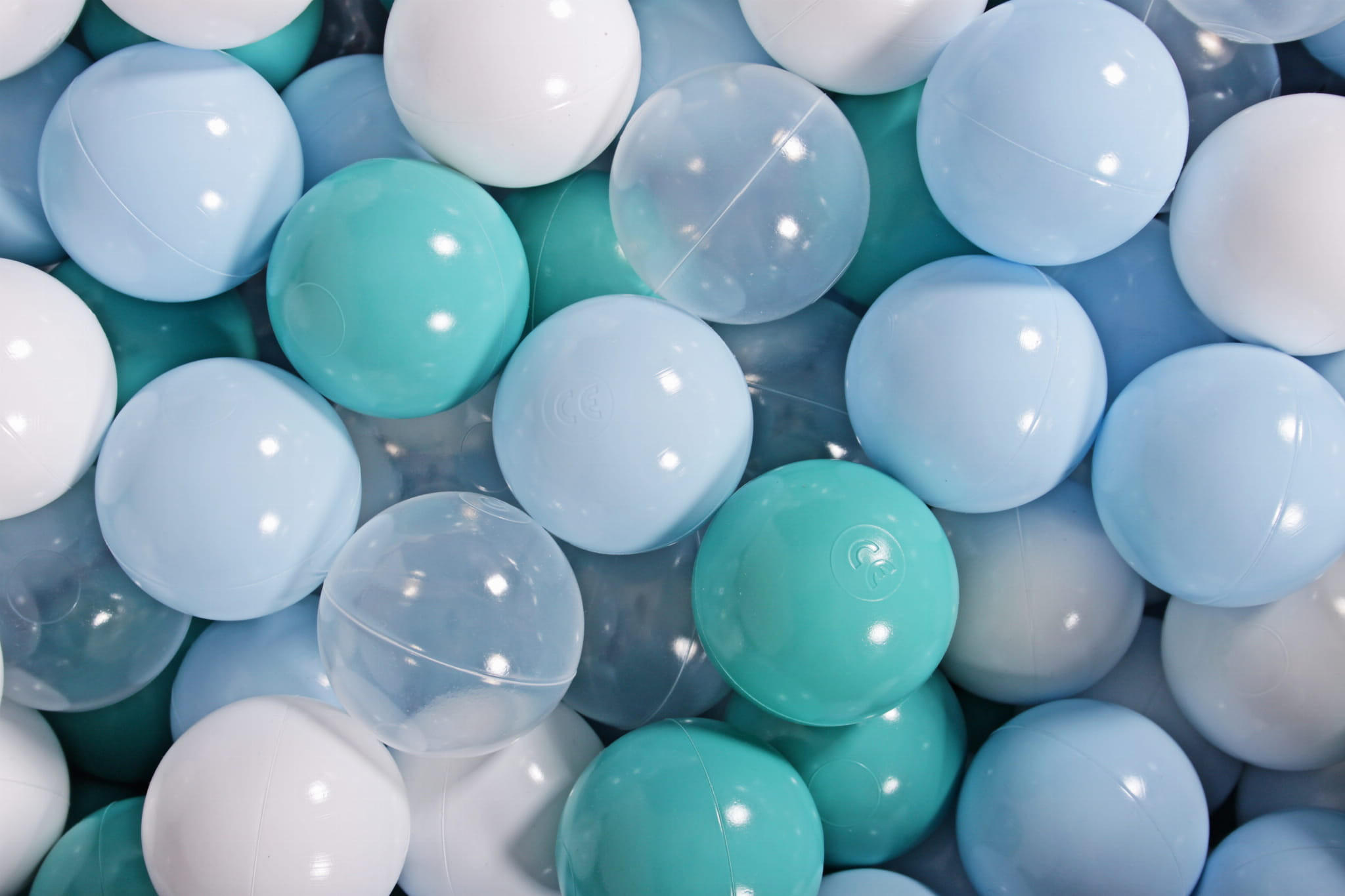 BÄLLE für Bällebad, Spielbälle, Plastikbälle für Kinder Set 50 pcs.: Himmelblau/Türkis/Transparent/Weiß - Pastellblau, Textil (7/7/7cm) - MeowBaby
