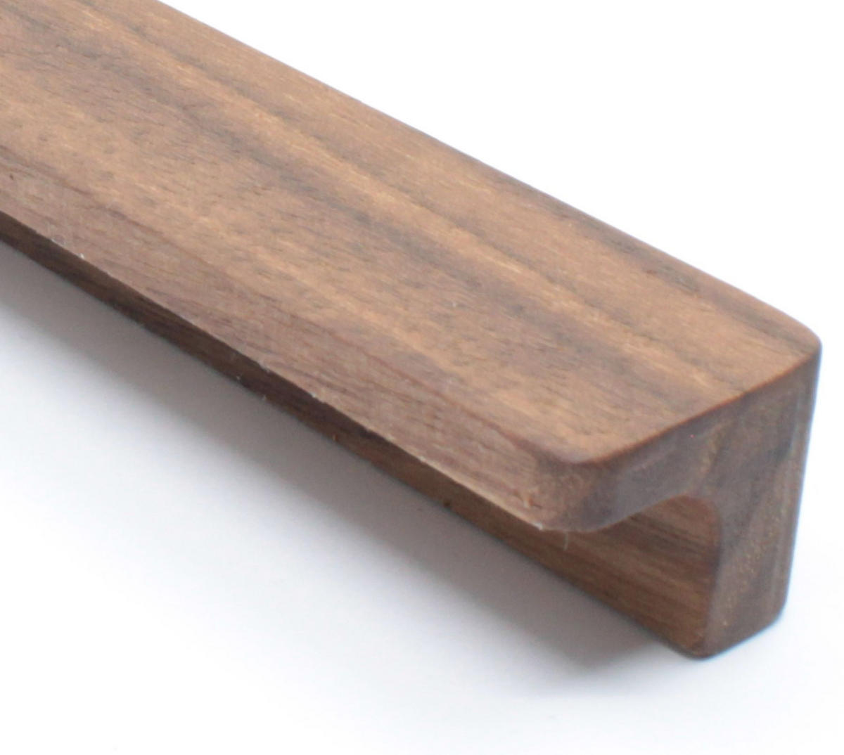 MÖBELGRIFF BA 750mm, Griffleiste Nussbaum massiv, Küchengriff Holz - Naturfarben, Holz (2.5/2/77.2cm)