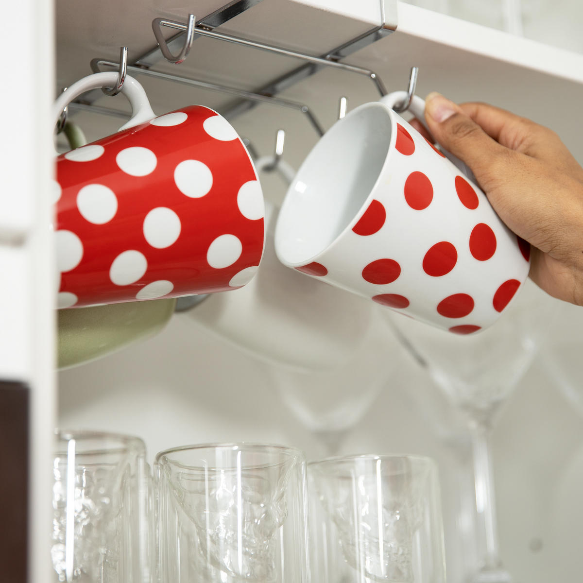 TASSENHALTER - Silberfarben, Metall (14/6/28cm) - Relaxdays