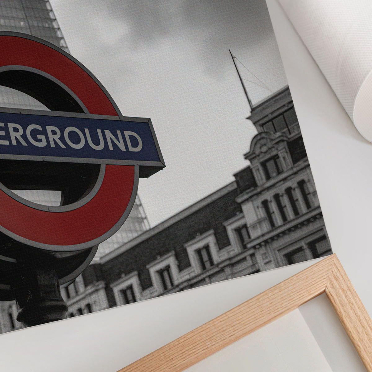 POSTER - 29x42 cm - Kateko - Londoner U-Bahn - Grau, Textil (29/42/0.1cm) - TULUP