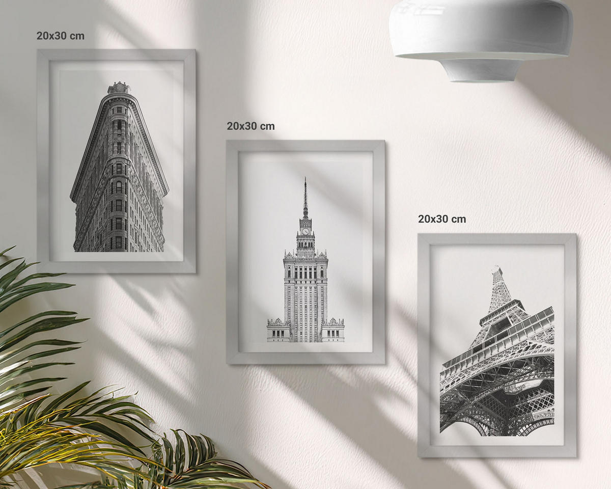 BILDER SET 3er Set - 20x30 cm Silberner Rahmen - Architektonische Schwarz-Weiß-Gebäude - Silberfarben, Kunststoff (20/30cm) - TULUP