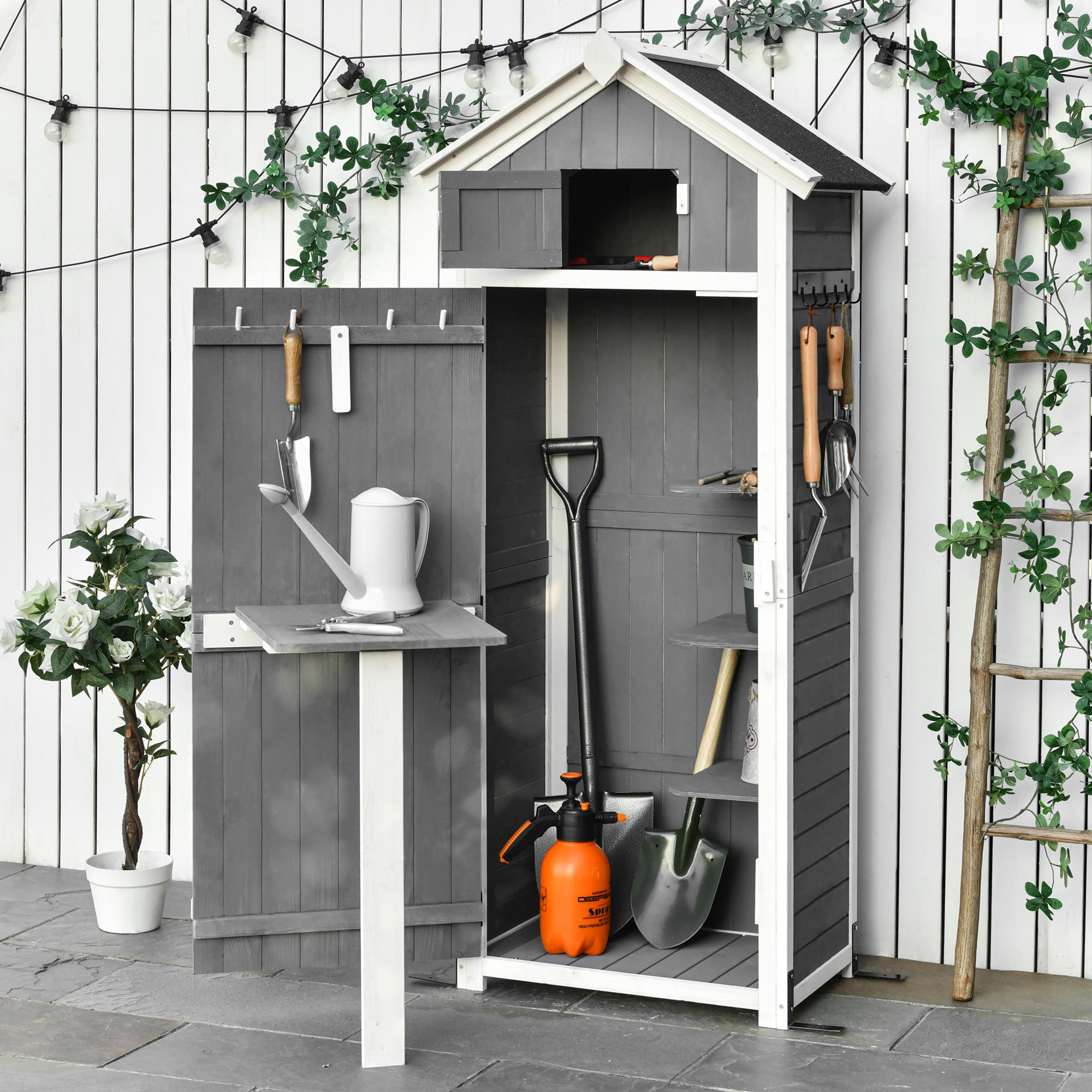 GARTENSCHRANK aus Holz, Gerätehaus mit Tür Dach, Geräteschuppen mit Hacken, Grau - Dunkelgrau, Holz (52.5/182/78cm) - Outsunny
