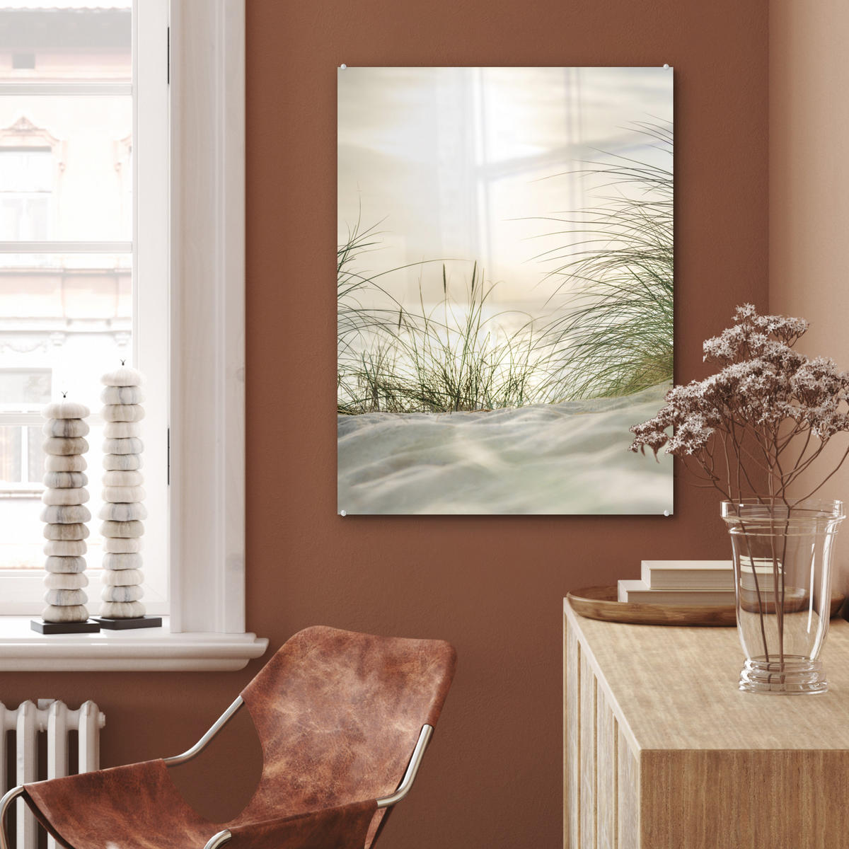 OBRAZ NA AKRYLOVOM SKLE Duny s marramovou trávou pod slnkom nemeckého národného parku Schleswig-Holsteinisches Wattenmeer 60x80 cm - krémová, sklo (60/80cm) - MuchoWow