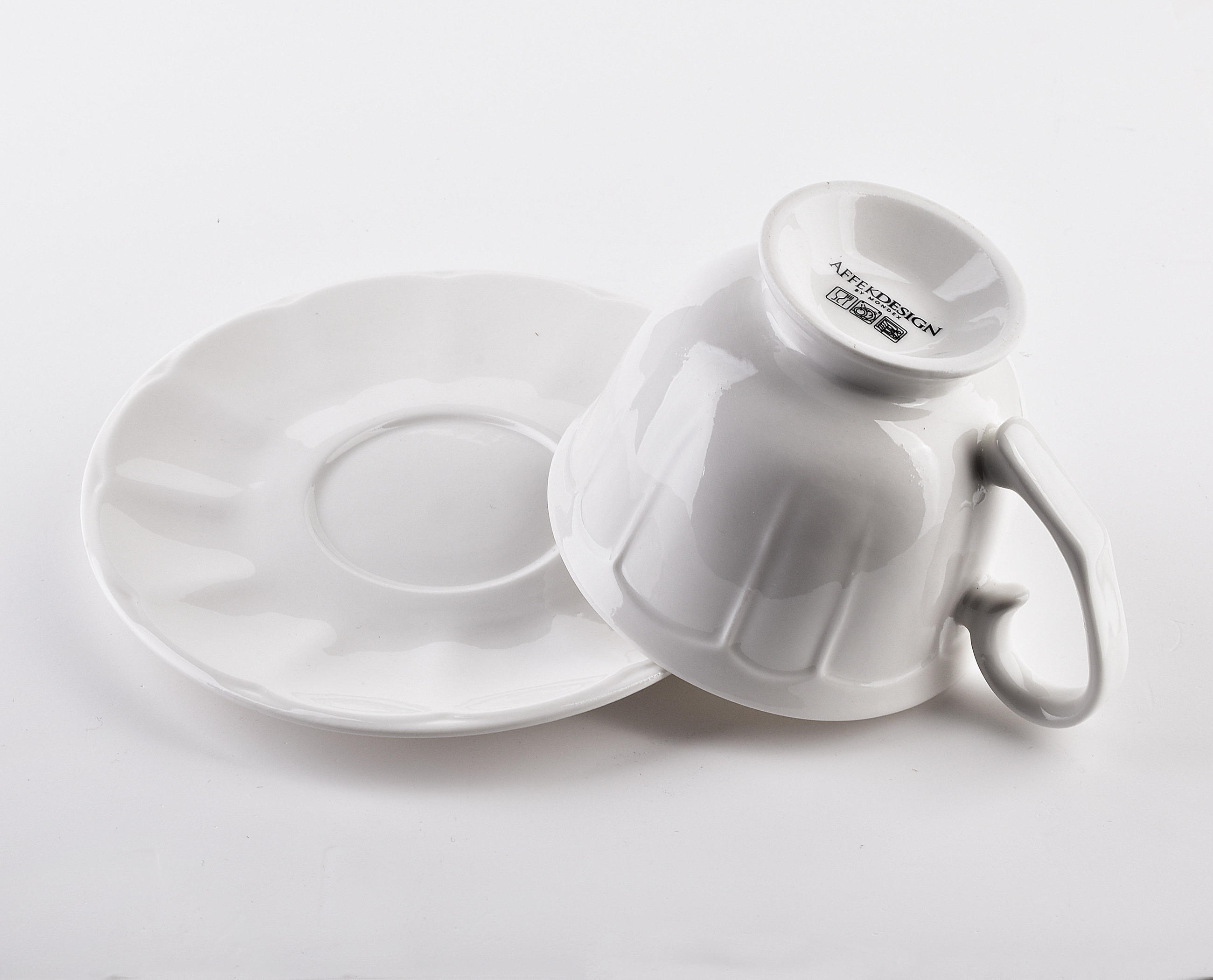 TASSE mit Untertasse Hella Weiß 8/8/15.5 cm Keramik - Weiß, Keramik (0.25L) - Mondex