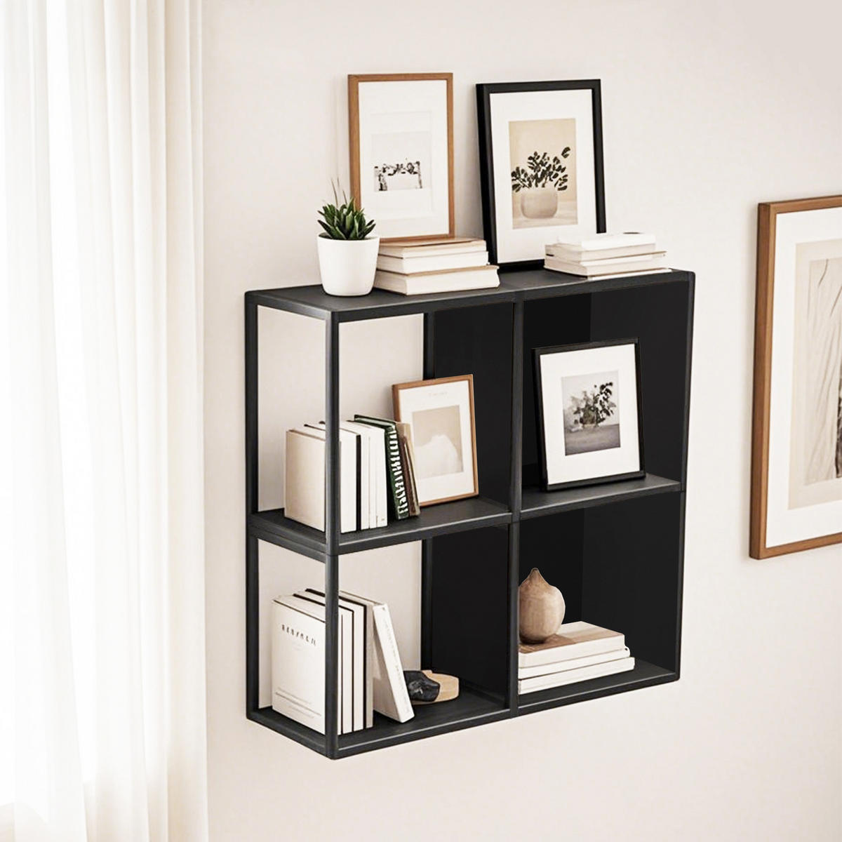 SADA NÁSTĚNNÝCH POLIČEK 4 KS Nostened - černá, kov (27.5/27.5/20cm) - [en.casa]