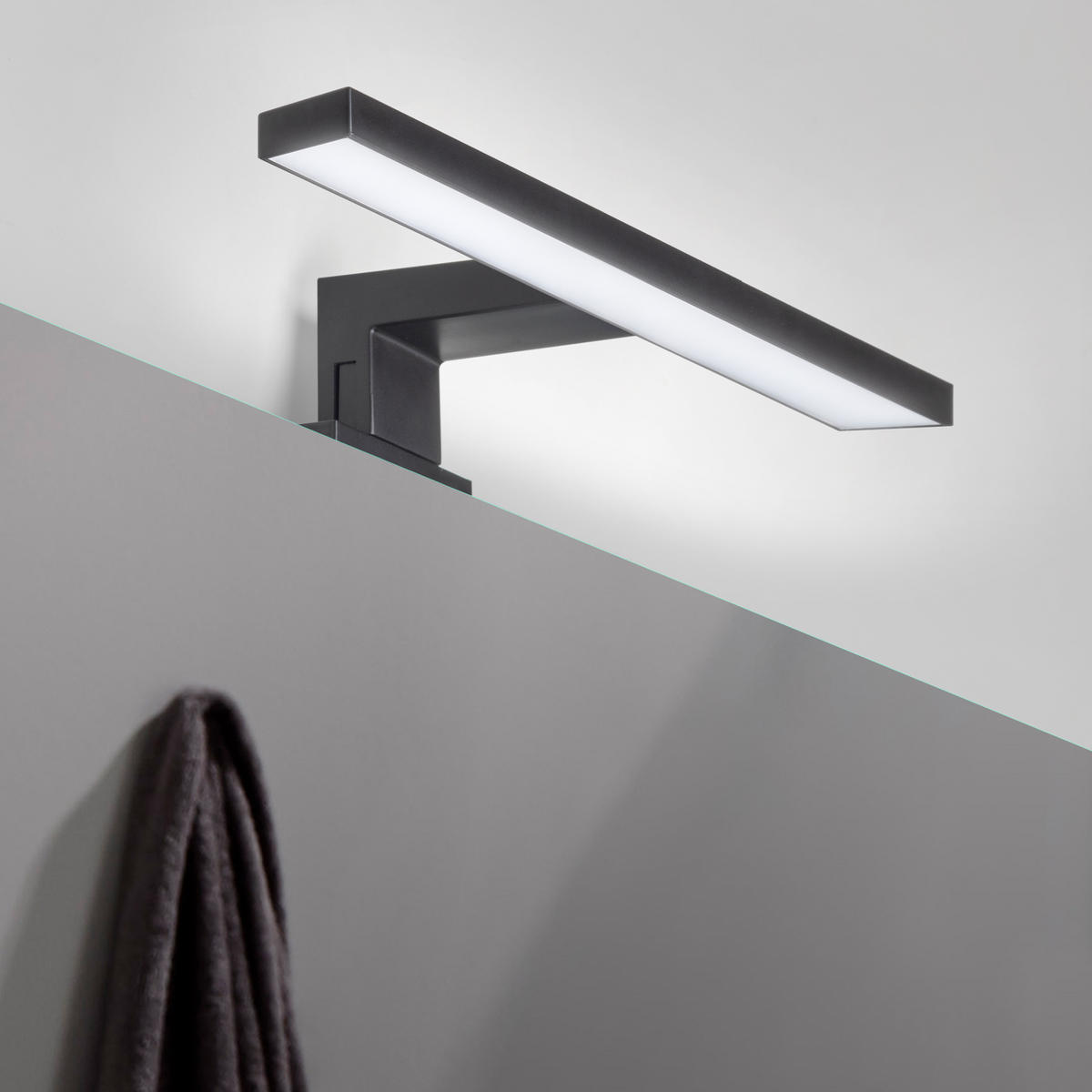 LED-STRAHLER Virgo für Badezimmerspiegel (AC 230V 50Hz), ohne Konverter, L300mm, kaltweißes Licht 6.000K, Kunststoff, Schwarz lackiert - Schwarz, Kunststoff (30/9.9/5cm) - EMUCA