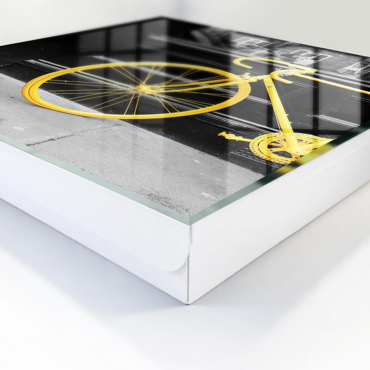 SCHLÜSSELBOX Weiß 30x30 cm – Türöffnung nach rechts - Gelbes Fahrrad - Gelb, Metall (30/30/5cm) - TULUP