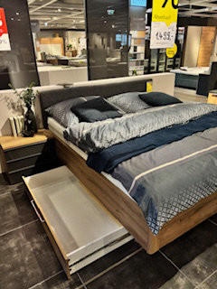 Bett mit Nachtkästchen SYSTEM ONE - Moderano