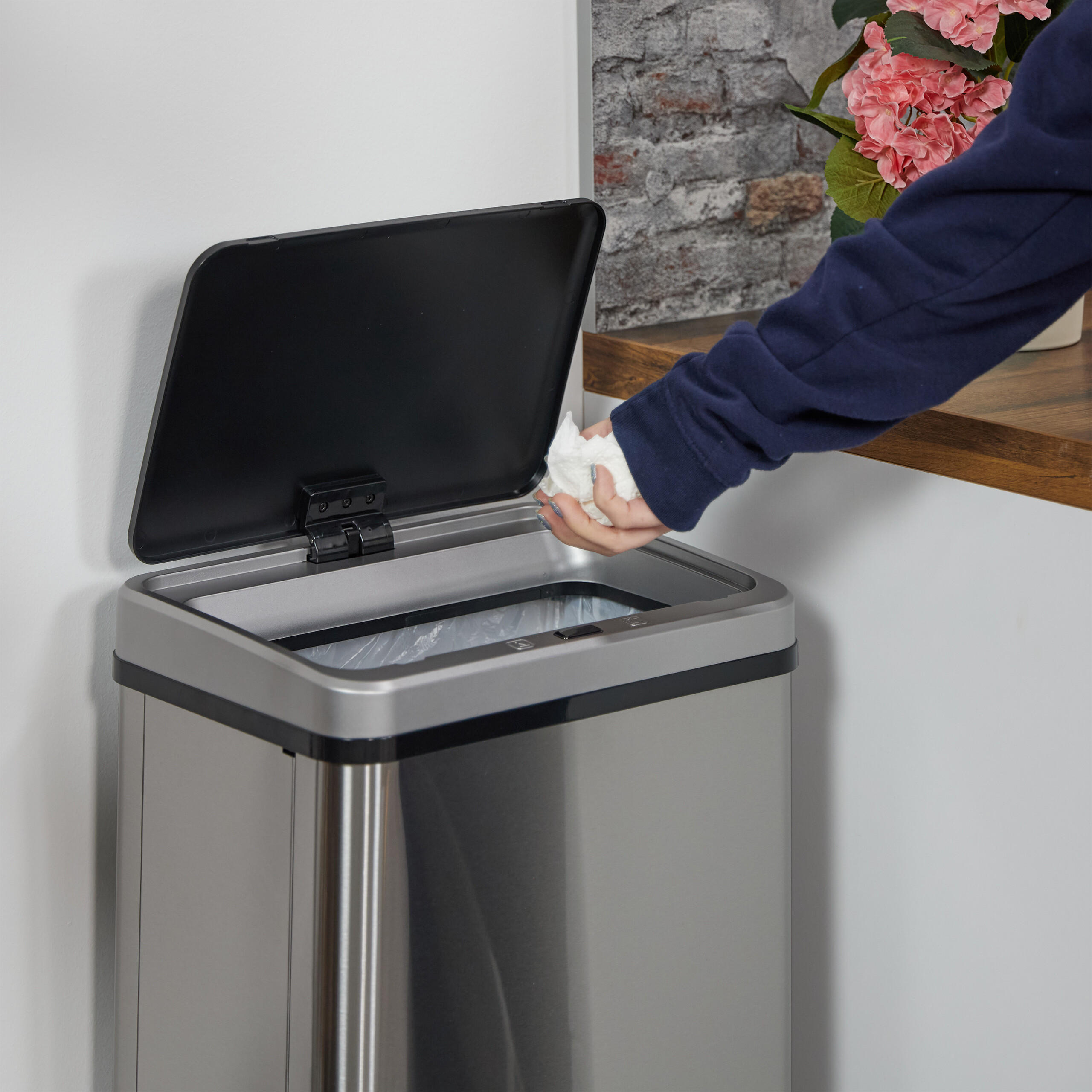 SENSOR-MÜLLEIMER - Silberfarben, Kunststoff/Metall (36/95/26cm) - Relaxdays