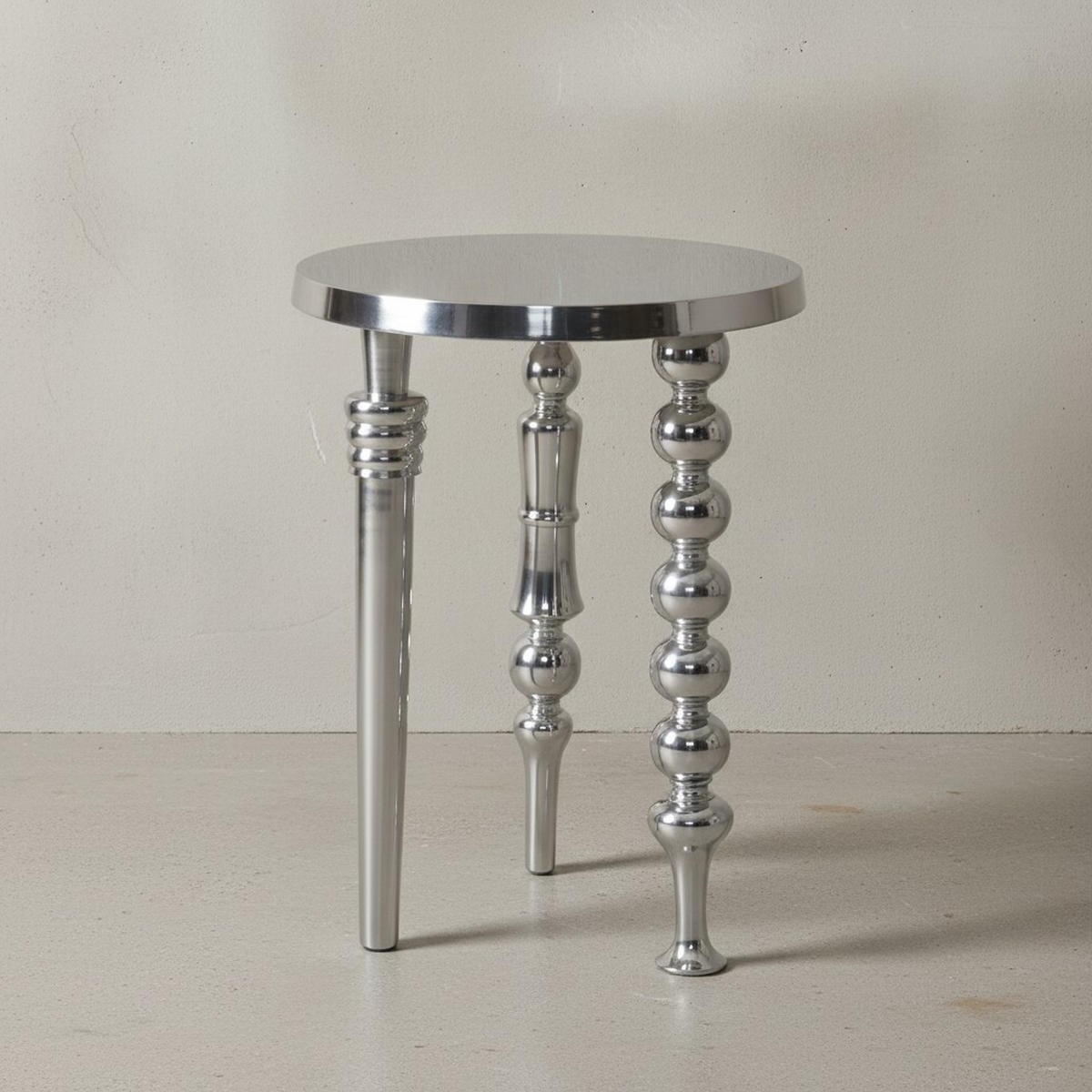 BEISTELLTISCH – Aluminium Silber Dreibein Design 44x44x63 cm - Silberfarben, Metall (44/44/63cm) - KADIMA DESIGN