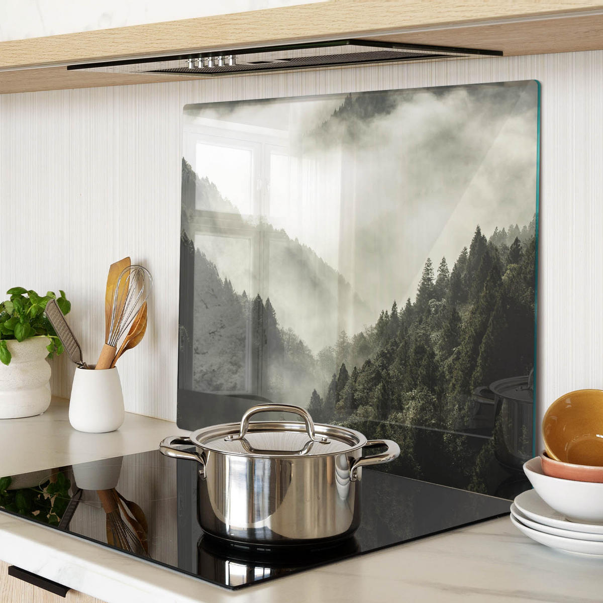 GLASPLATTE 60x52 cm Nebel über dem Wald - Schwarz, Glas (60/0.4/52cm) - TULUP