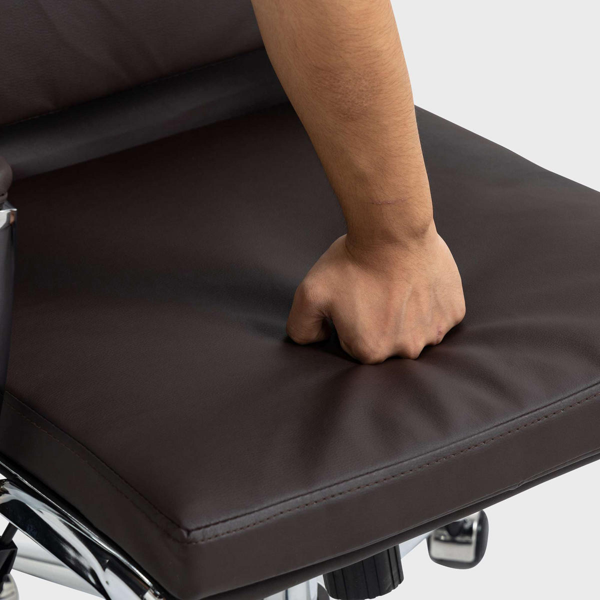 BÜROSTUHL Cyron Kunstleder braun - Chromfarben/Braun, Metall (61/115/65cm) - TPFLiving