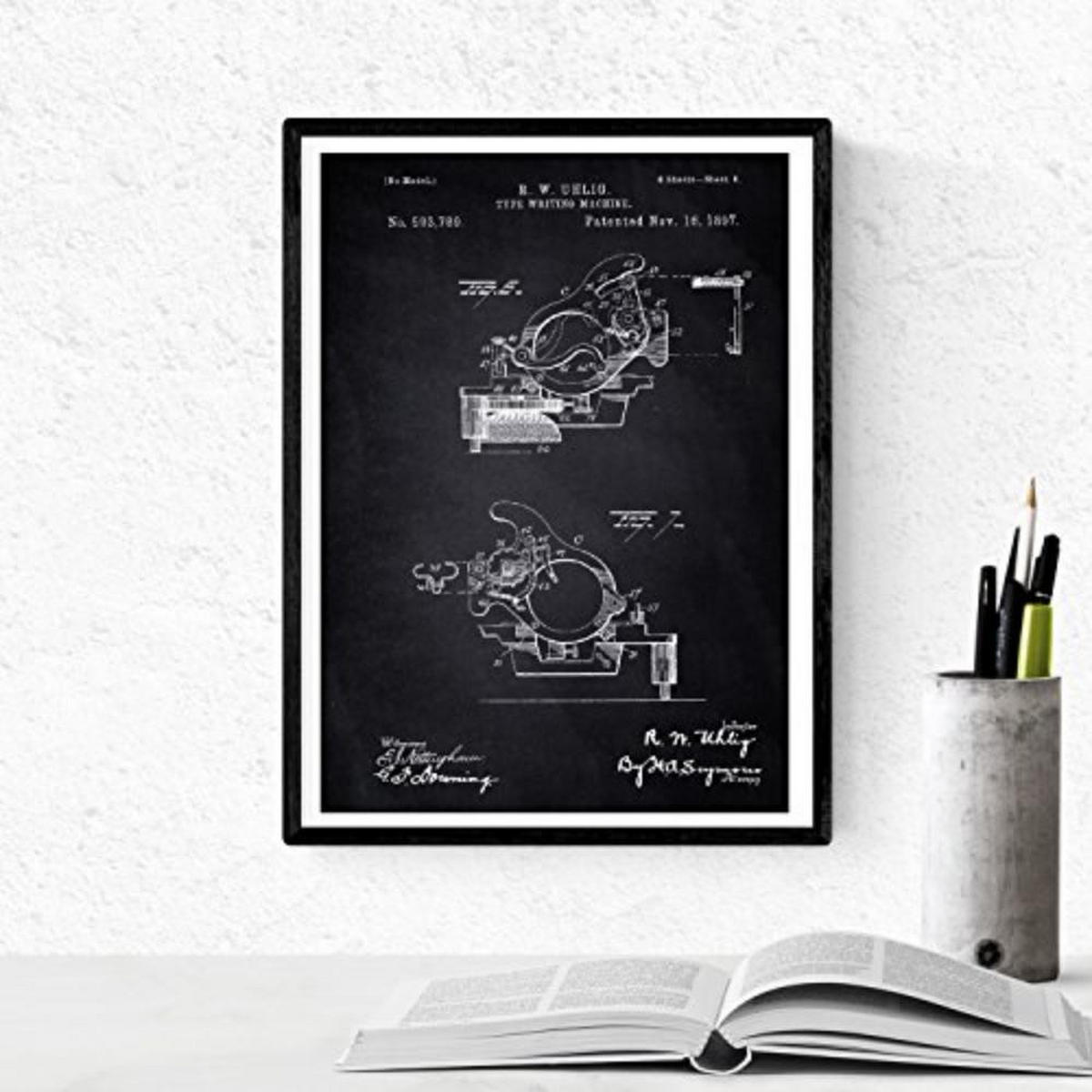 POSTER Set mit 4 SCHWARZ PATENTEN Schreibmaschinen A4 Schwarzer Rahmen - Schwarz, Papier (29.7/3cm) - Nacnic