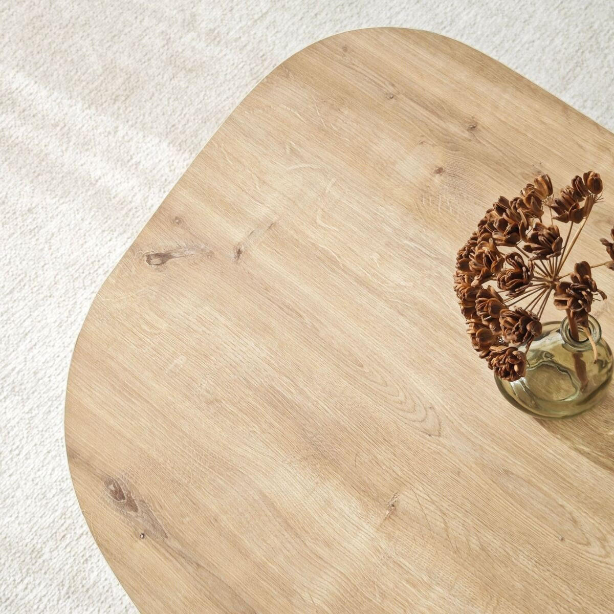 COUCHTISCH mit organisch geformter Tischplatte und breiten Beinen 100/60/35 cm - Eichefarben, Holzwerkstoff (66/60/35cm) - Calicosy