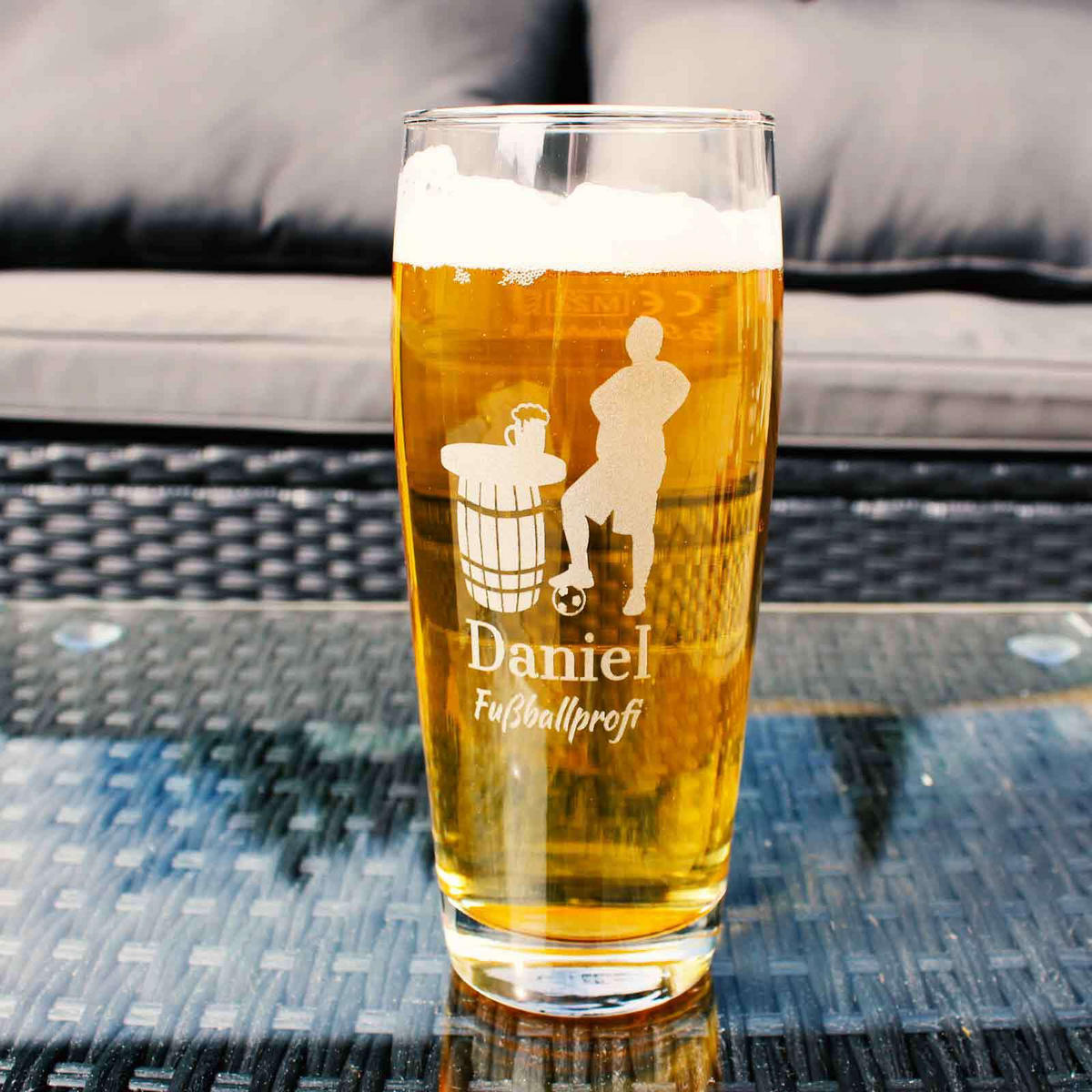WILLI BECHER BIERGLAS MIT GRAVUR 40. Jubiläum transparent 0,5 l - Transparent, Glas (0.5L) - LUXENTU