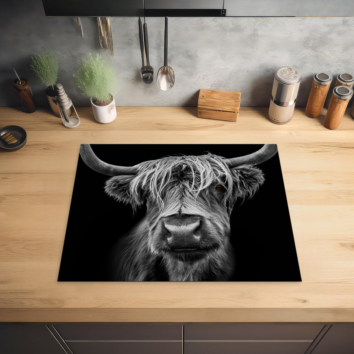 HERDABDECKPLATTE Schottischer Highlander - Hörner - Schwarz - Weiß - Kuh - Wild - Tiere Herdabdeckung Induktionsfeld 65x52 cm - Schwarz, Kunststoff (65/52/0.2cm) - MuchoWow